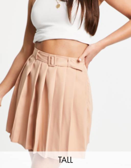 Parisian Tall – Beige plisserad tenniskjol med skärp