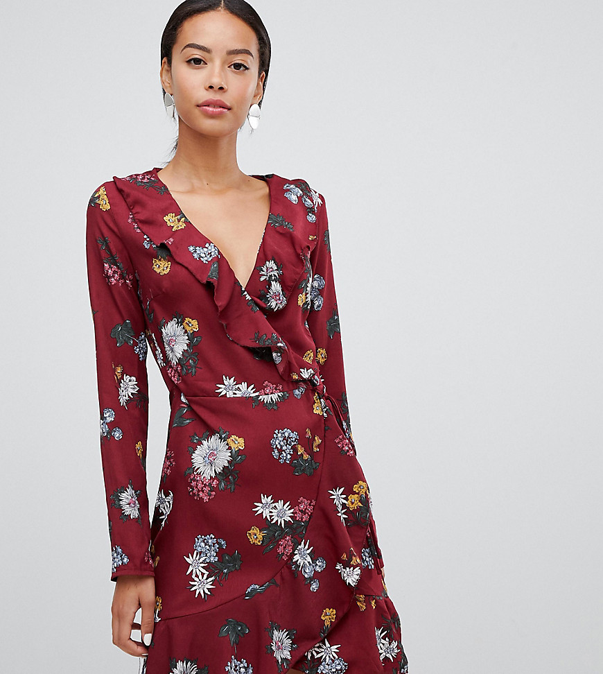 Parisian Tall — Slå-om kjole med blomsterprint og flæser-Rød
