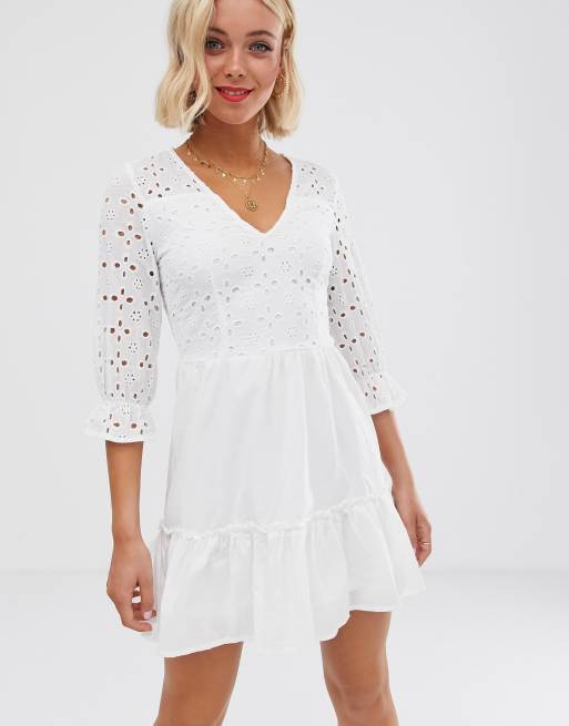 Parisian Vestito Bianco In Pizzo Sangallo Con Incrocio Sul Davanti Asos