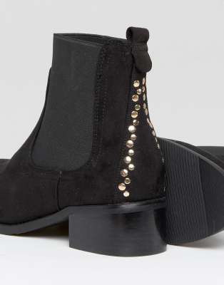 studded trim chelsea boots