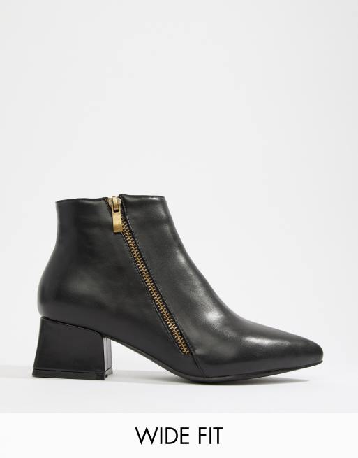 Park Lane Wide Fit Pointed Side Zip Boots