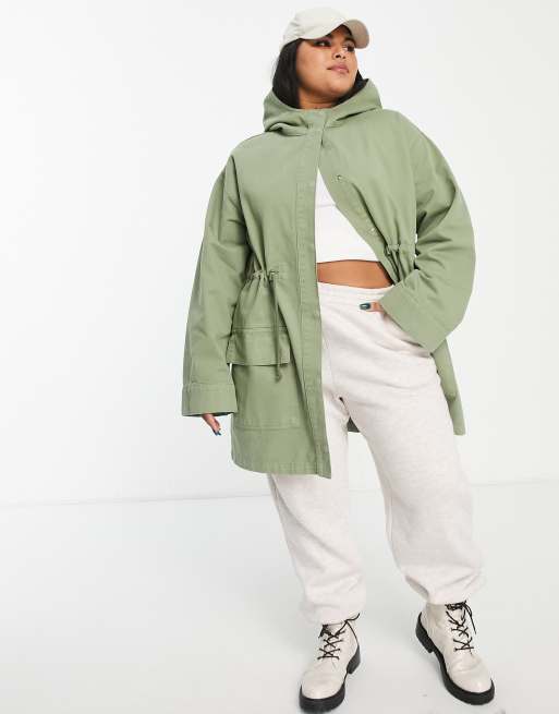Parka color salvia de tejido ligero de ASOS DESIGN Curve, 4 de 4