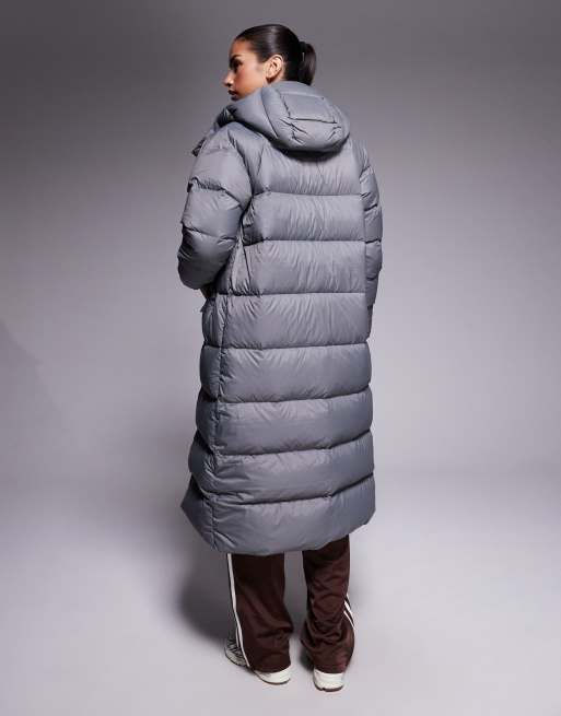 Parka de plumón larga gris perla ahumado con capucha Hydrenalite City The North Face, 2 de 4
