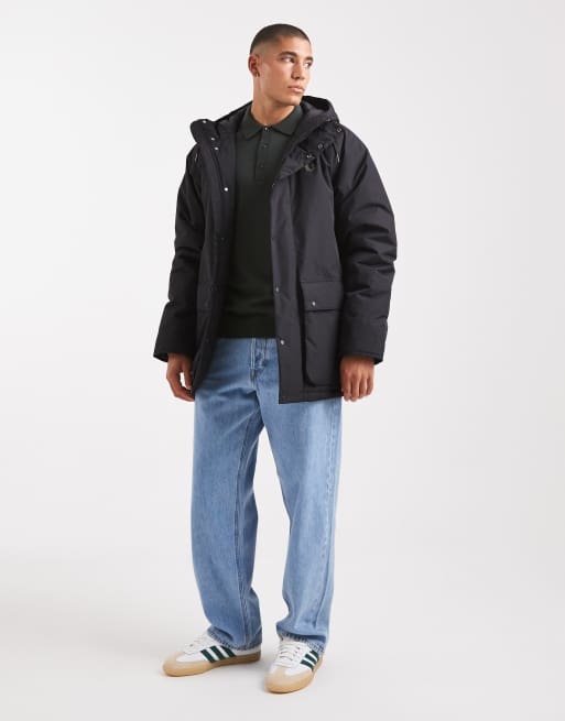 Parka negra acolchada de Fred Perry, 2 de 5
