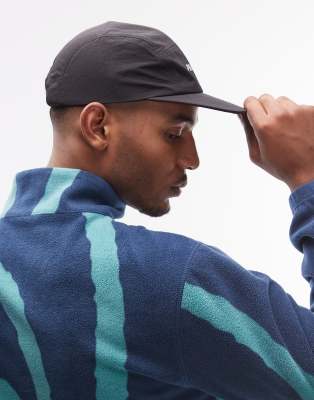 Parlez Panel Glare Cap In Black