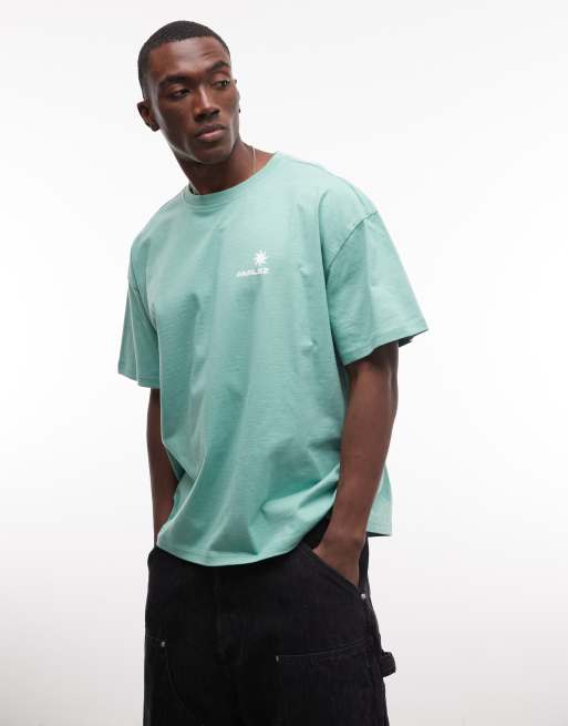 Parlez short sleeve cape oversized T-shirt with beach back graphic in green, 2 of 5