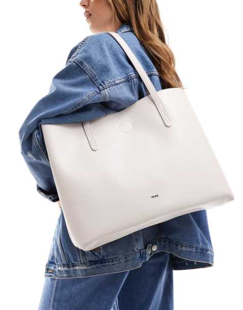 PASQ a-line tote bag in off white