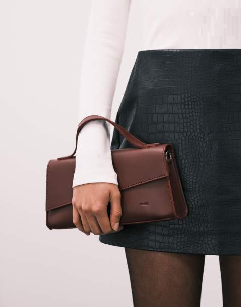 PASQ - Asymmetrische mini crossbody-tas met handvat bovenop in bordeauxrood - view 1