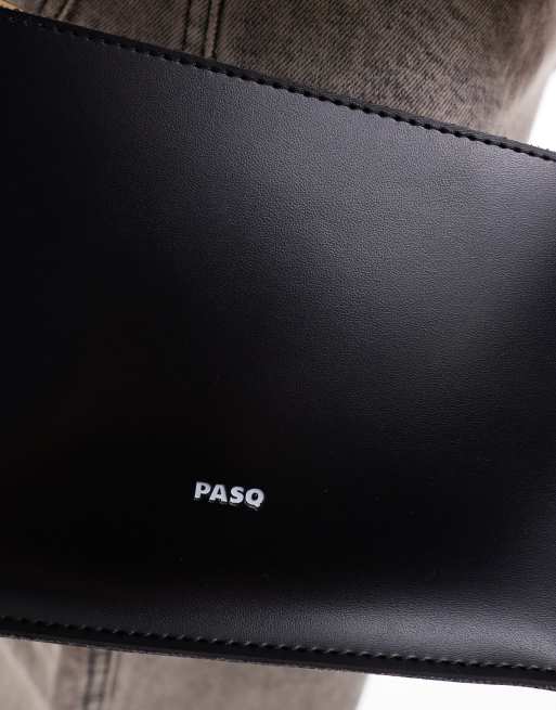 PASQ - Asymmetrische schoudertas met crossbody band in zwart, 2 van 4