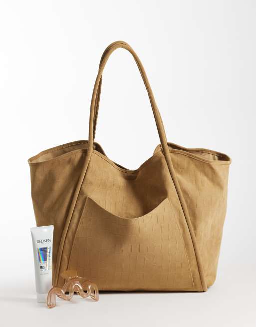 PASQ – Beige, krokodilskinnsmönstrad toteväska i oversized fit och mockaimitation, 2 av 4
