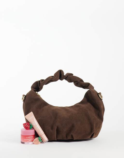 PASQ - bolso de mano fruncido suave en ante marrón oscuro, 2 de 4