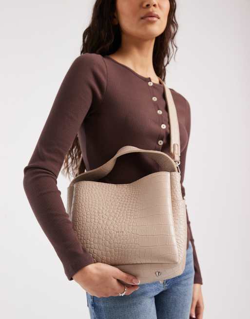 PASQ - Bucket tas met crossbody band in beige met krokotextuur, 2 van 4