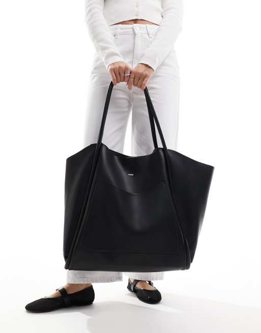 PASQ – Czarna luźna torba typu tote oversize z odpinaną saszetką, 3 z 4