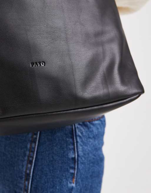 PASQ draw string soft shoulder bag in black