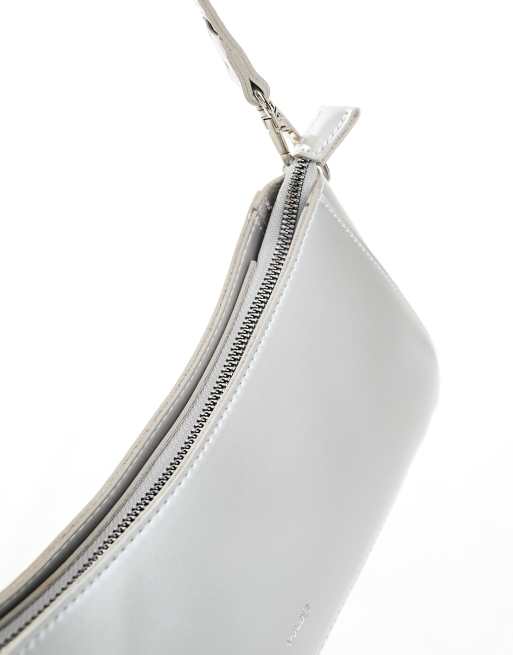 PASQ long shoulder bag with detachable crossbody strap in silver , 3 of 4