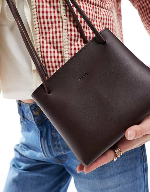 PASQ - Mørkebrun firkantet taske med justerbar crossbody-rem, 4 af 4