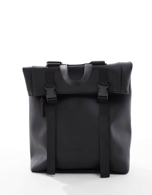 PASQ – Rolltop-Rucksack mit Doppelclip-Verschluss in Schwarz, 4 von 4