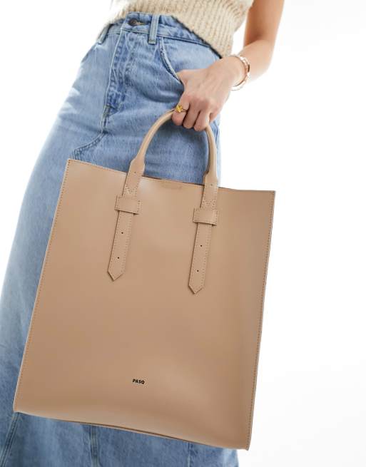 PASQ - Sandfarvet tote-taske med struktur og aftagelig crossbody-strop