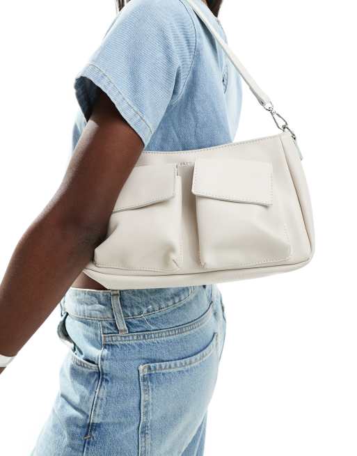 PASQ – Schultertasche in Cremeweiß mit mehreren Taschen
