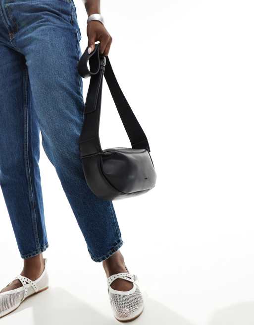 PASQ scoop crossbody sling bag in black , 4 of 4