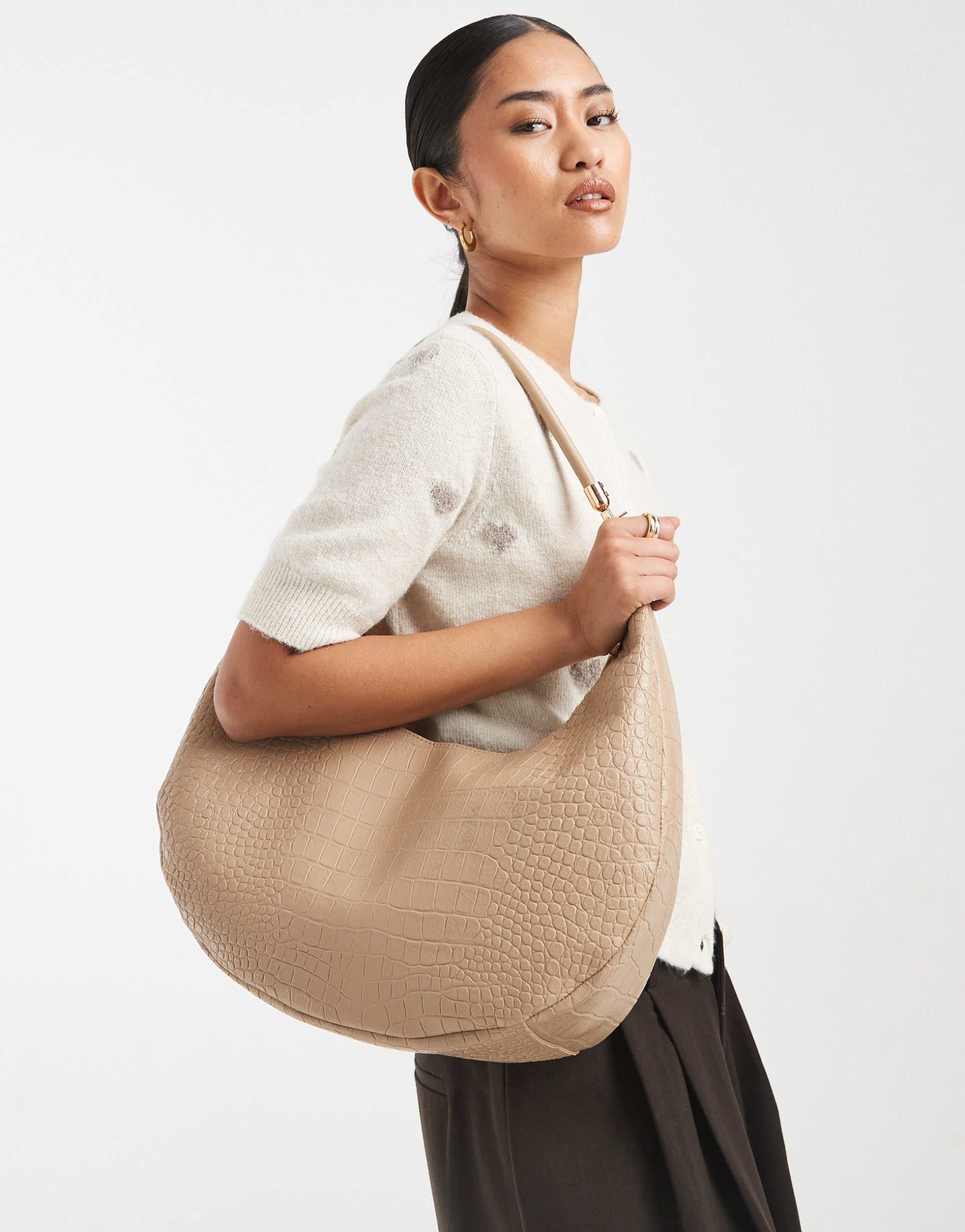pasq scoop top shoulder bag with crossbody strap in taupe croc