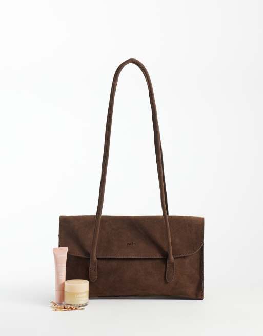 PASQ skuldertaske i brun ruskind med flapover, 2 af 4