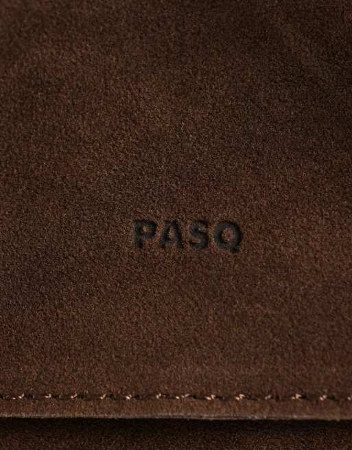 PASQ skuldertaske i brun ruskind med flapover, 3 af 4