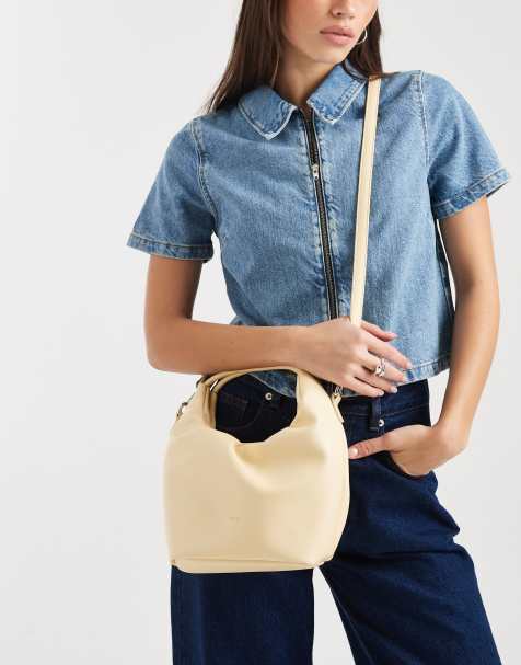 PASQ - Smørgul crossbody-taske med løbesnor og lille hank øverst - view 1