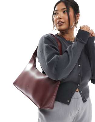 PASQ - Strukturierte Schultertasche in Burgunderrot
