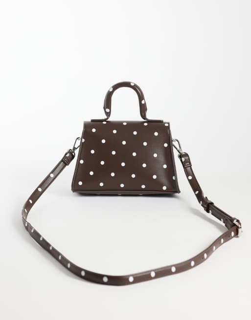 PASQ Tasche mit diagonaler Klappe und Crossbody-Träger in Braun mit Punkten, 4 von 4
