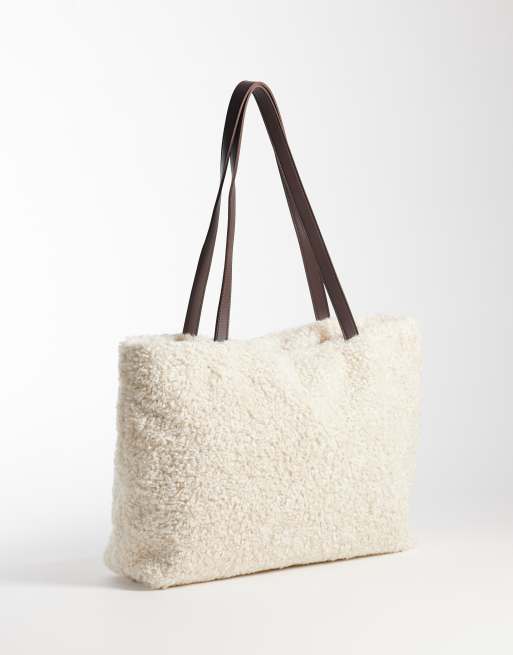 PASQ tote-taske i creme med imiteret pels, 4 af 4