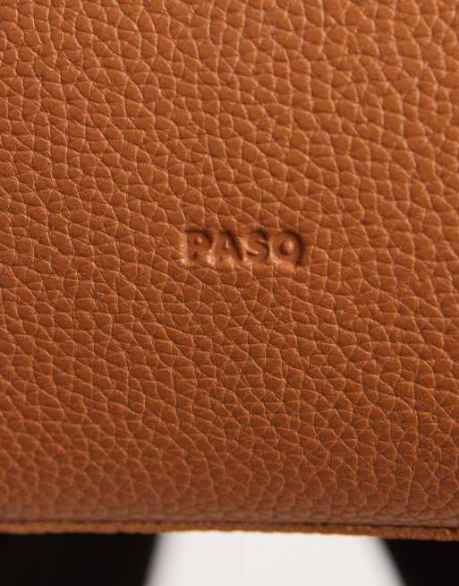 PASQ – Weiche Handtasche in Hellbraun mit Reißverschluss oben und Umhängeriemen, 3 von 4