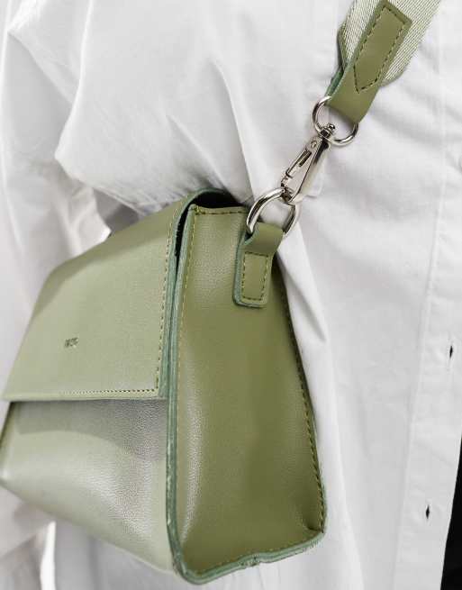 PASQ – Zielona klasyczna torebka crossbody z klapką, 3 z 4