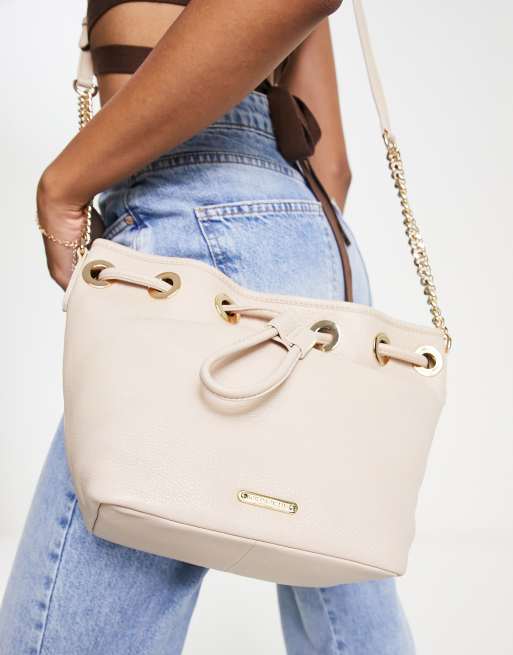 Paul Costelloe - Borsa a secchiello in pelle color bianco sporco con coulisse