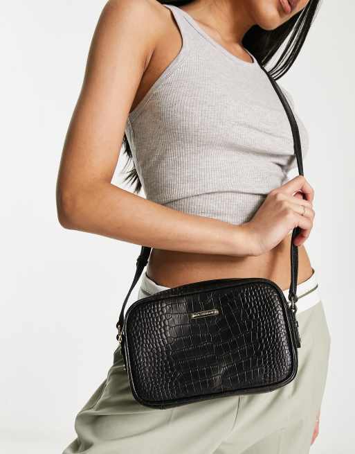 Paul Costelloe – Umhäangetasche aus Leder in Kroko-Schwarz