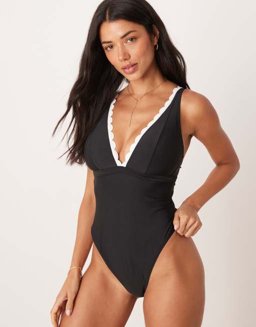 Peek & Beau - Costume da bagno nero con scollo profondo e finiture smerlate, 4 di 4