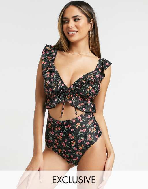 Peek & Beau - Exclusivité - Maillot 1 pièce pour poitrines généreuses à découpes et volants - Fleurs d'hiver