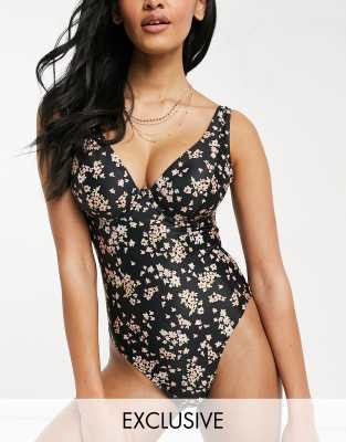 underwired swimsuit dd 