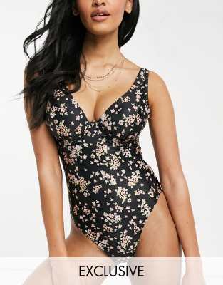 Peek & Beau Fuller Bust Exclusive underwired swimsuit in floral print DD-G-Multi