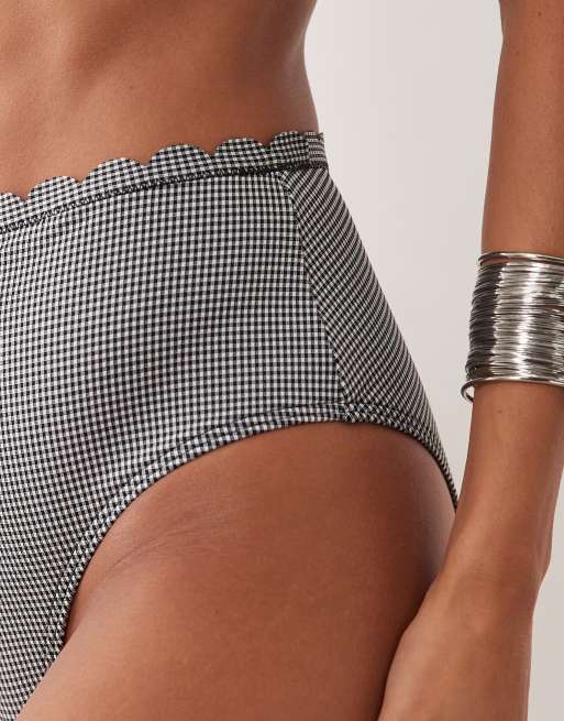 Peek & Beau - Højtaljede bikinitrusser med muslingekant i sort/hvidt gingham-tern, 4 af 4