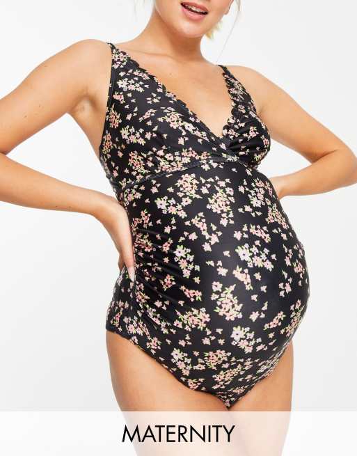 Peek & Beau Maternity - Sort badedragt med dyb udskæring og bølgekanter i blomstermønster - Kun hos ASOS