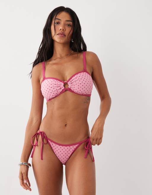 Peek & Beau – Trägerloser Bikini mit rosa Kontrastdetail und Punktemuster, 3 von 5