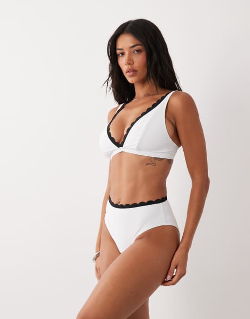 Peek & Beau - Top de bikini blanco escotado con bordes festoneados en contraste, 3 de 4