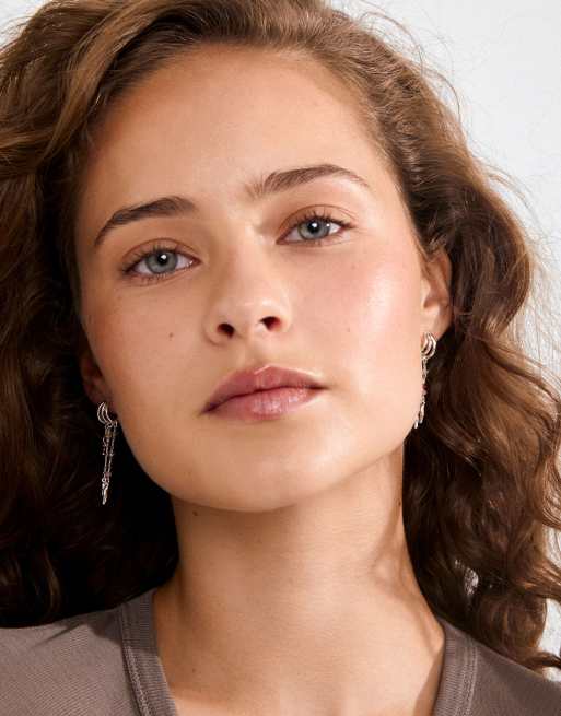 Pendientes chapados en plata Morin de Pilgrim, 2 de 3