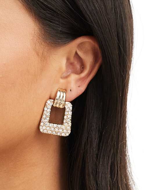 Pendientes con diseño cuadrado colgante e incrustaciones de cristal chapados en oro de Accessorize