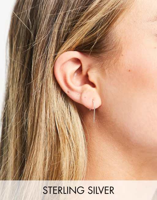 Pendientes con diseño minimalista trenzado de plata de ley de Kingsley Ryan