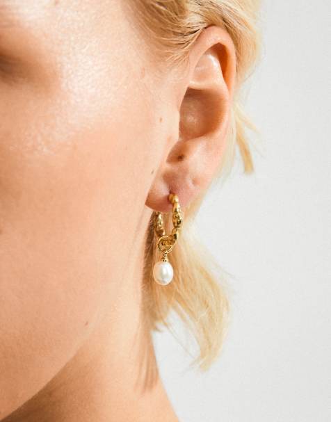 Pendientes con perla chapados en oro Shift de Pilgrim - view 1