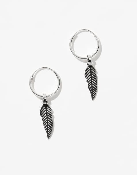 Pendientes de aro con charm en forma de pluma de plata de ley de Kingsley Ryan - view 1