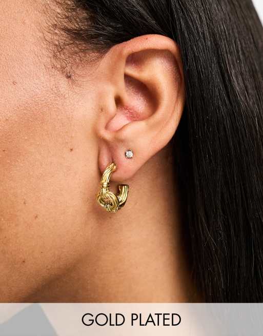 Pendientes de aro con detalle de cadena chapados en oro Pia de Bohomoon