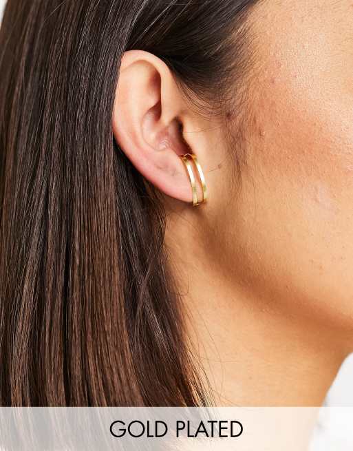 Pendientes de aro con diseño de doble banda de plata de ley chapados en oro de Kingsley Ryan
